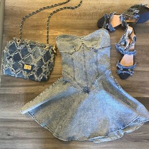 Cute jean dress. This is for size 4. Accessories sold separately.